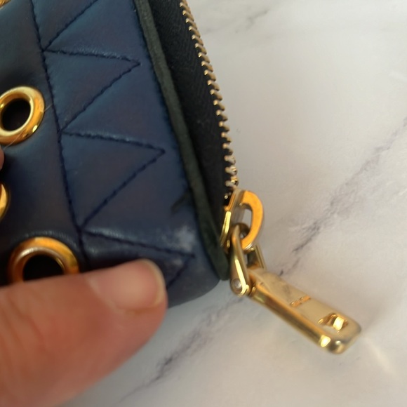 Miu Miu zip around wallet - Picture 6 of 6